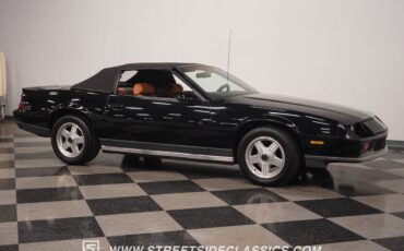 Chevrolet-Camaro-Cabriolet-1987-18