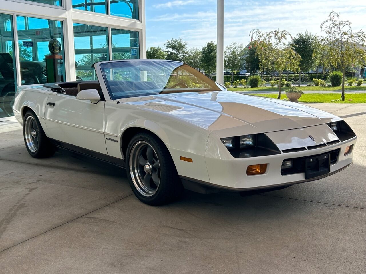 Chevrolet-Camaro-Cabriolet-1987-2