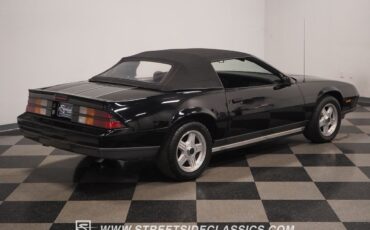 Chevrolet-Camaro-Cabriolet-1987-29