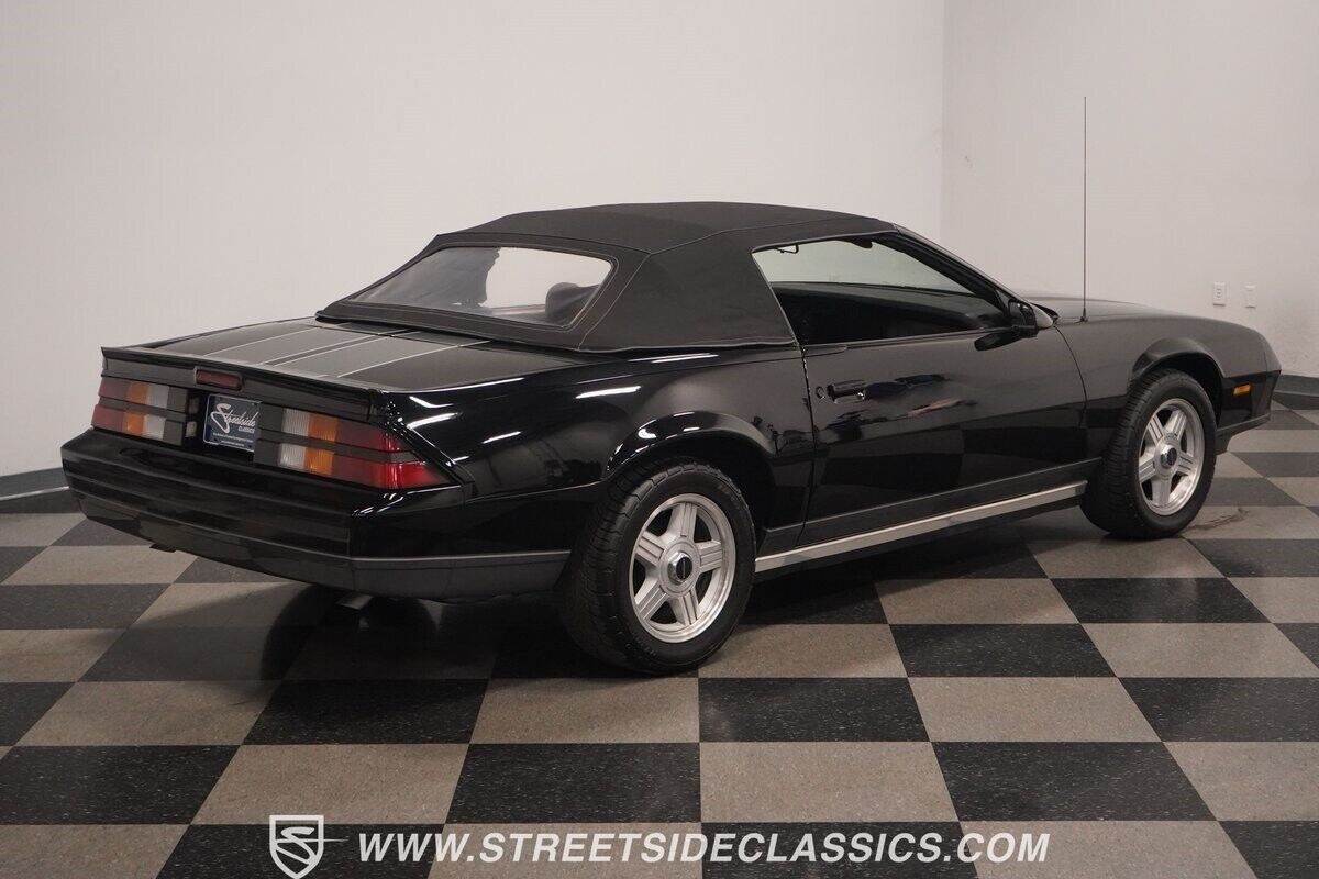 Chevrolet-Camaro-Cabriolet-1987-29