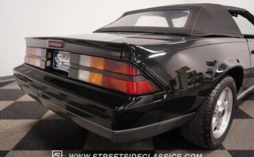 Chevrolet-Camaro-Cabriolet-1987-30