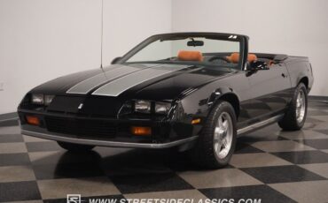 Chevrolet-Camaro-Cabriolet-1987-6