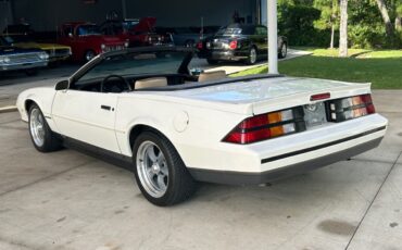 Chevrolet-Camaro-Cabriolet-1987-9