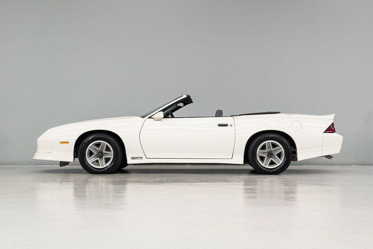 Chevrolet-Camaro-Cabriolet-1989-2