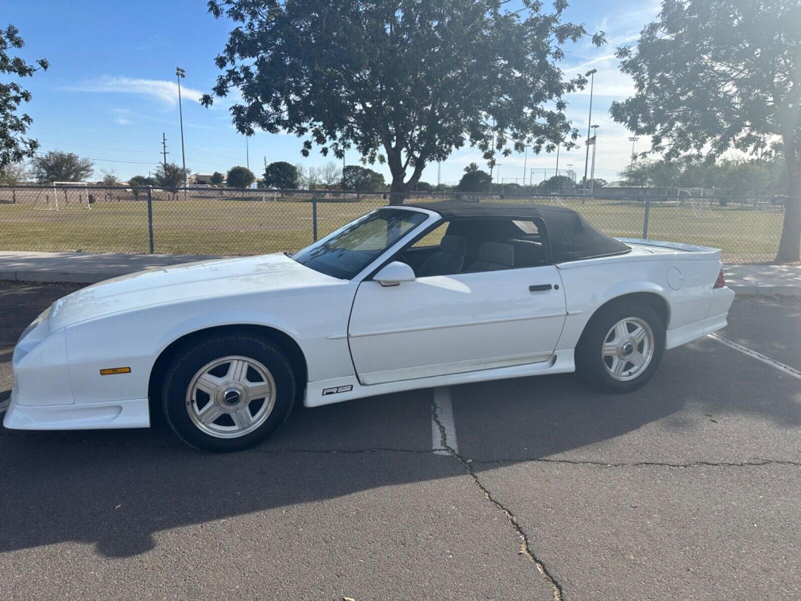 Chevrolet-Camaro-Cabriolet-1992-11