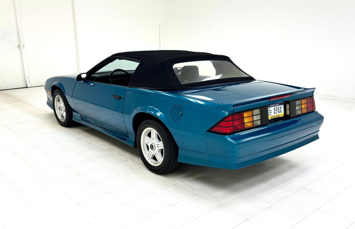 Chevrolet-Camaro-Cabriolet-1992-4