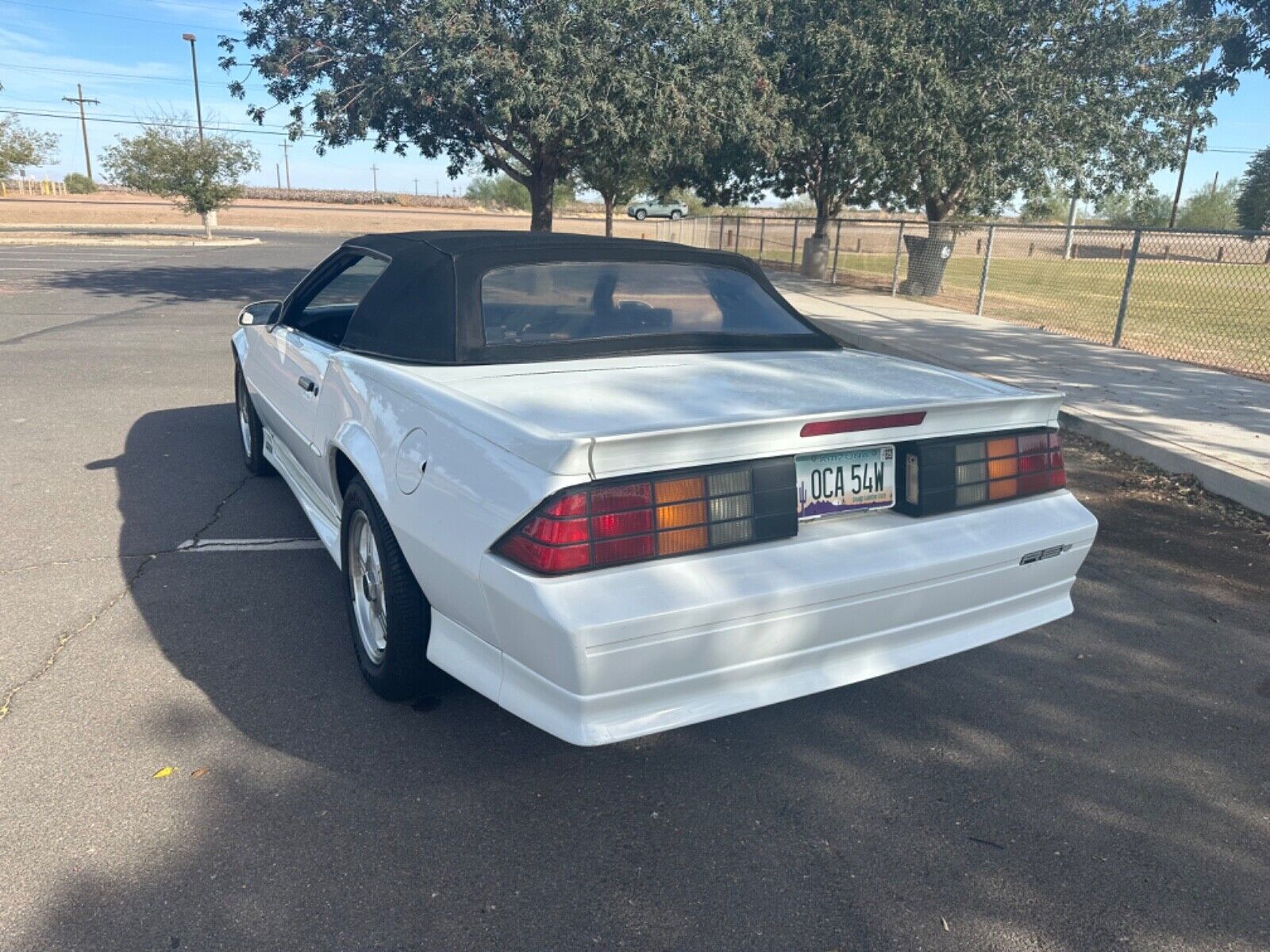 Chevrolet-Camaro-Cabriolet-1992-9