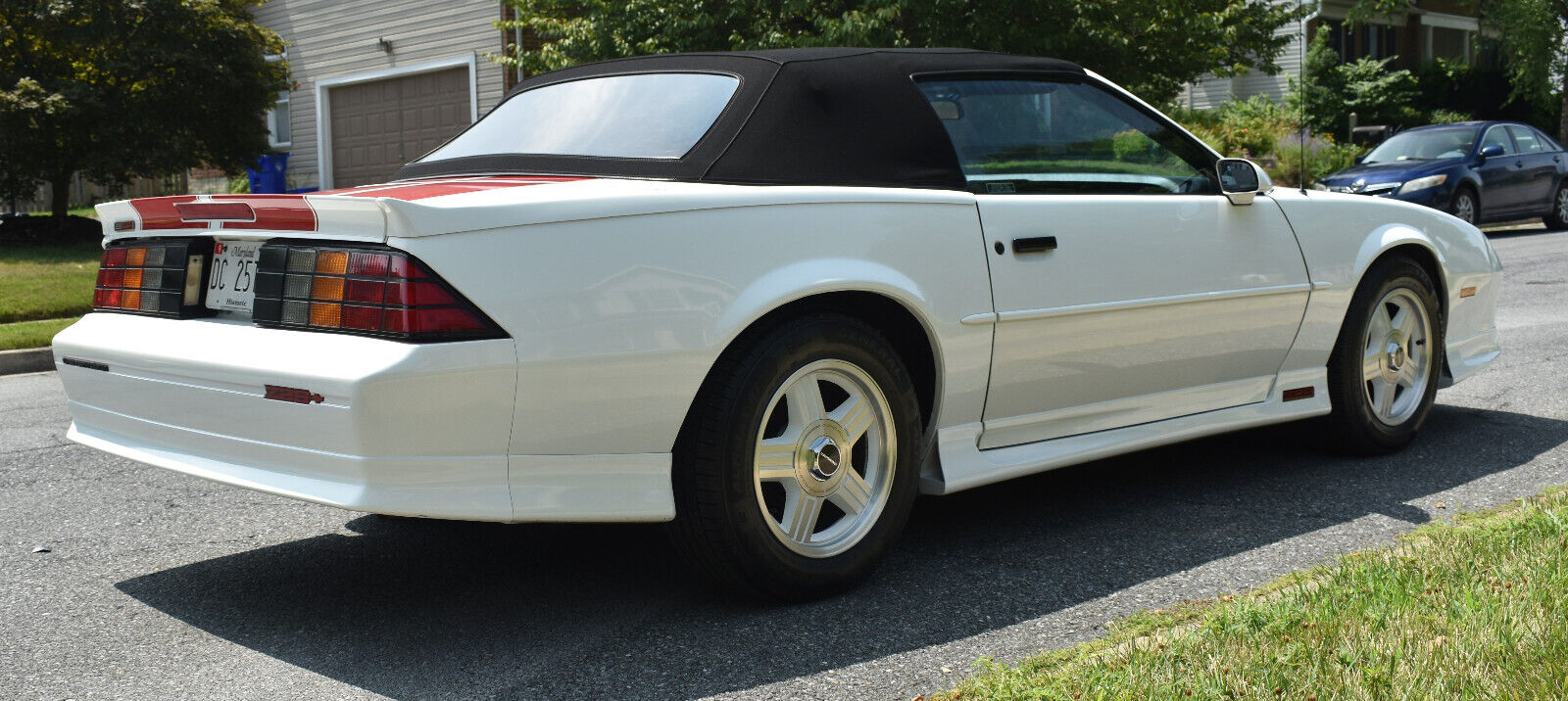 Chevrolet-Camaro-Cabriolet-1992-9