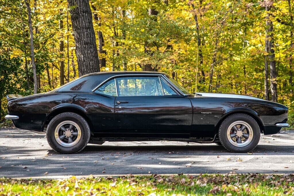 Chevrolet-Camaro-Coupe-1967-17