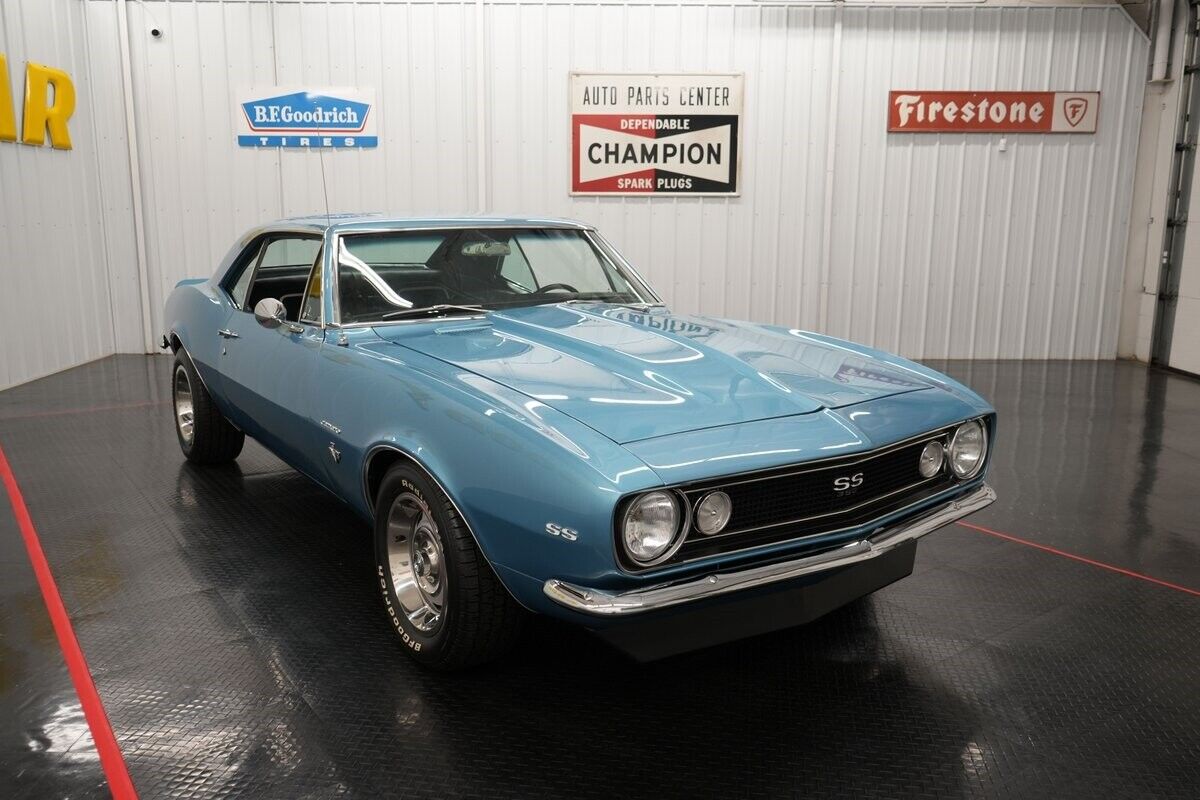 Chevrolet-Camaro-Coupe-1967-21