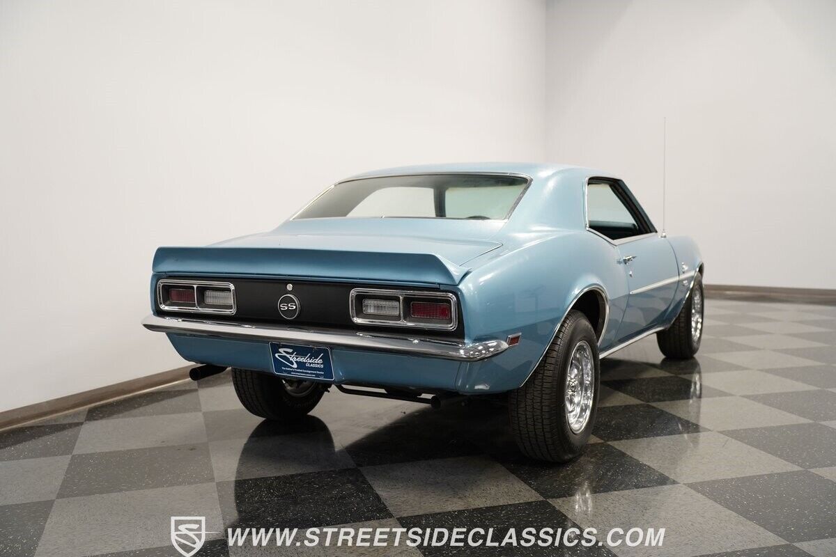 Chevrolet-Camaro-Coupe-1968-10