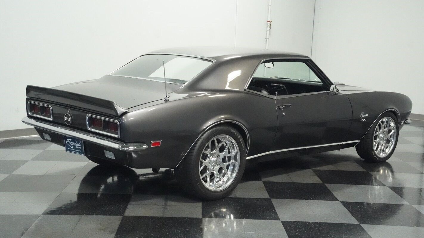 Chevrolet-Camaro-Coupe-1968-11