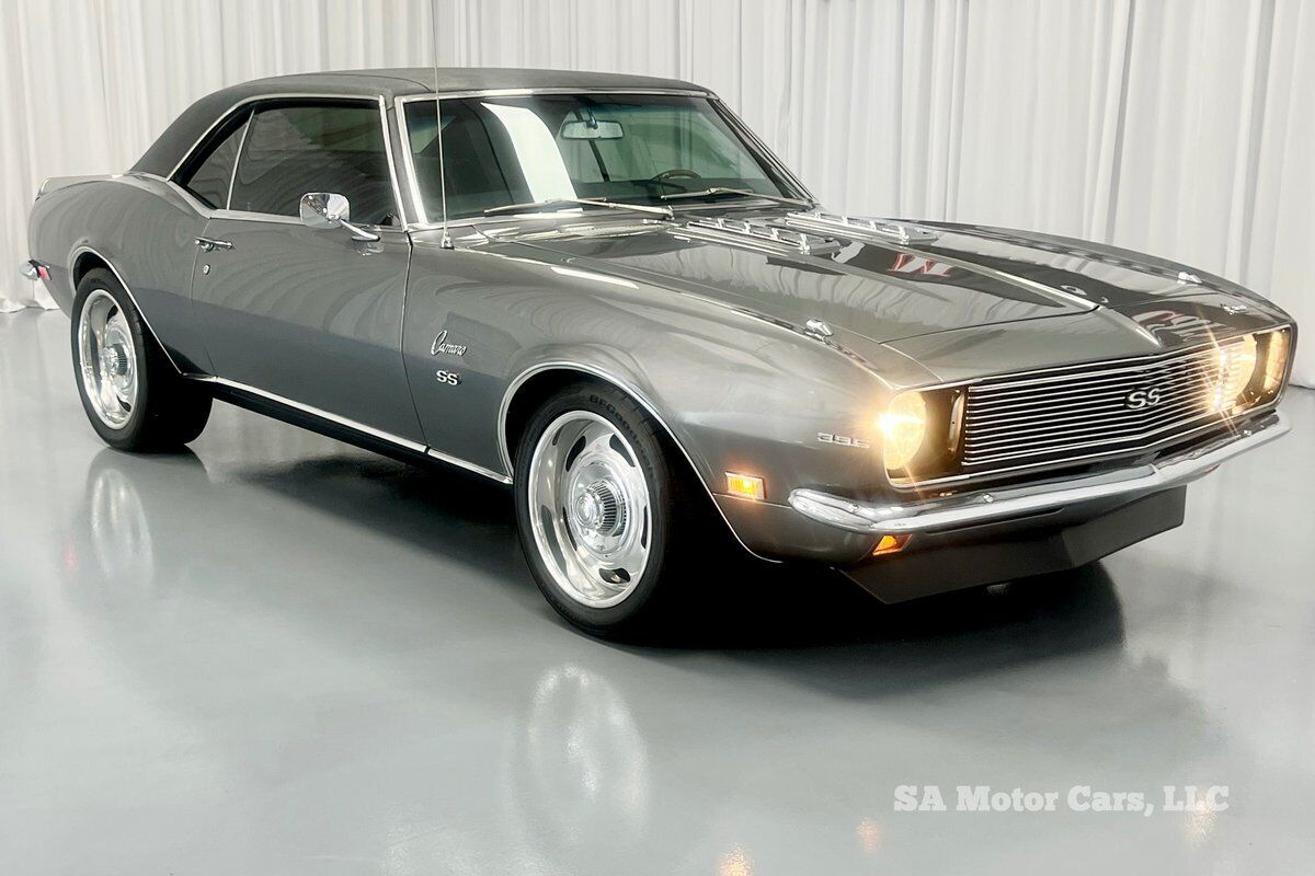 Chevrolet-Camaro-Coupe-1968-3