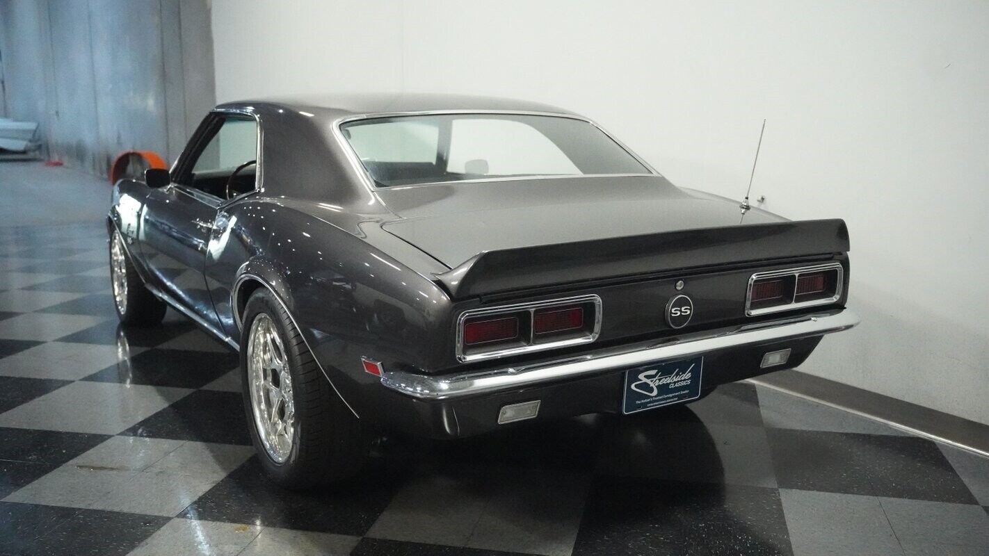 Chevrolet-Camaro-Coupe-1968-8