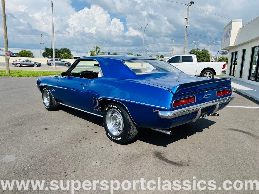 Chevrolet-Camaro-Coupe-1969-2