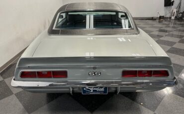 Chevrolet-Camaro-Coupe-1969-24