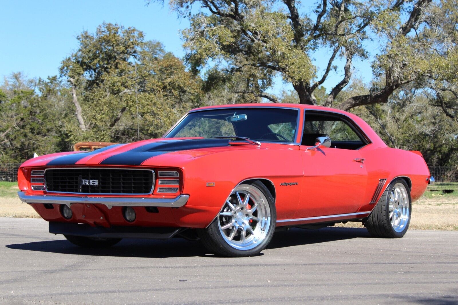 Chevrolet-Camaro-Coupe-1969-3