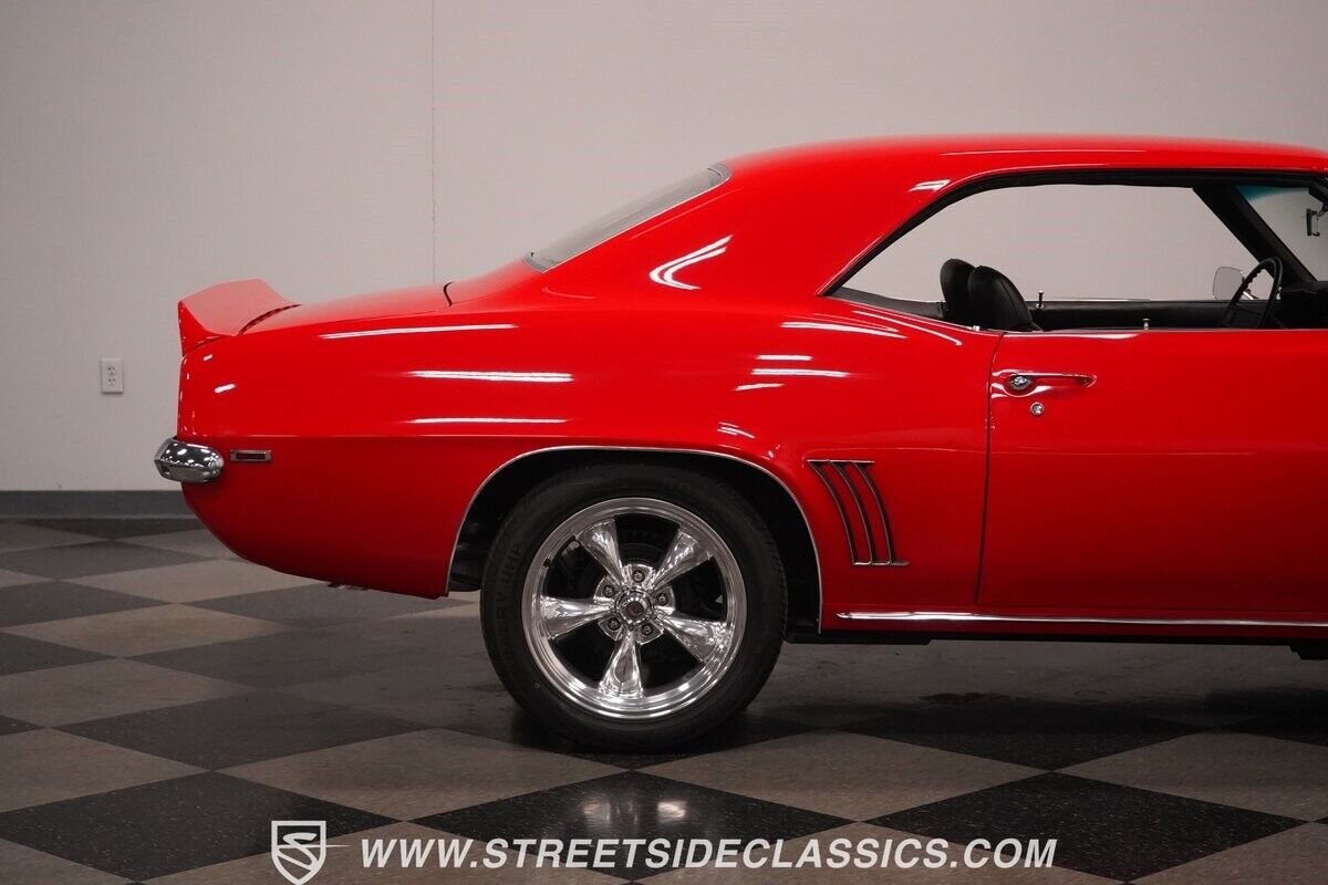 Chevrolet-Camaro-Coupe-1969-32