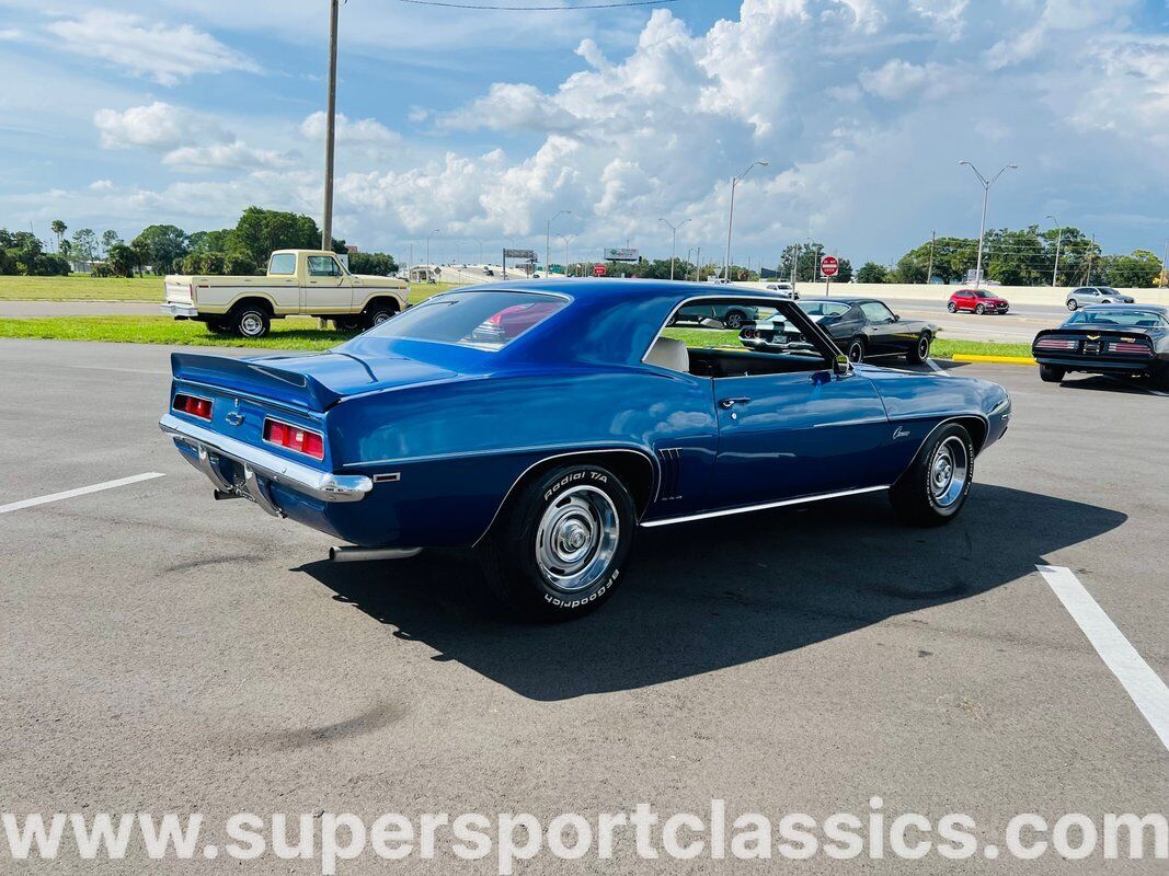 Chevrolet-Camaro-Coupe-1969-4