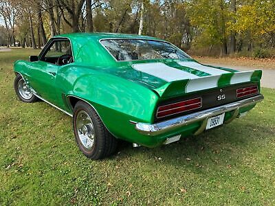 Chevrolet-Camaro-Coupe-1969-4