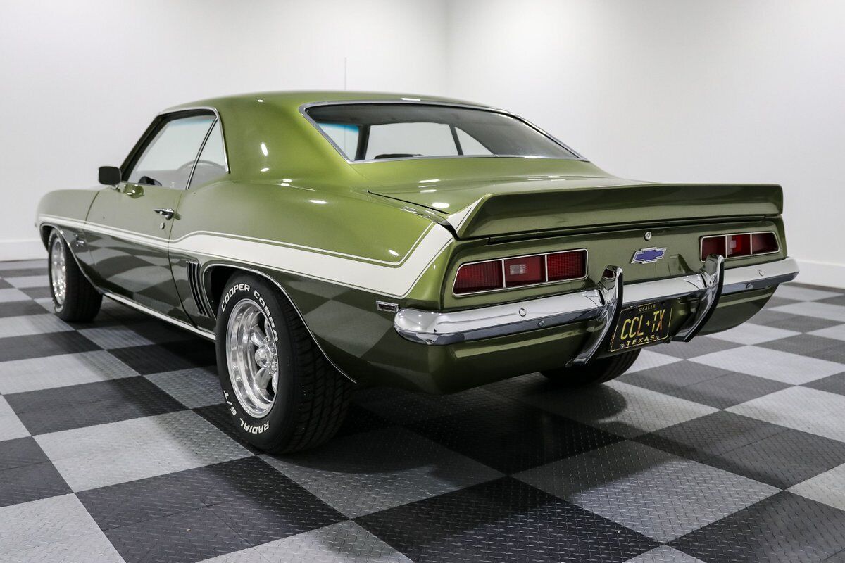 Chevrolet-Camaro-Coupe-1969-4