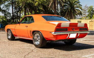 Chevrolet-Camaro-Coupe-1969-5