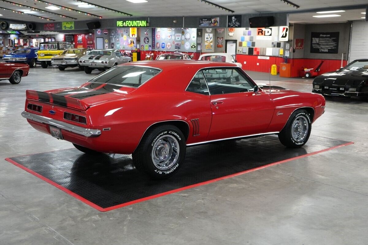 Chevrolet-Camaro-Coupe-1969-5