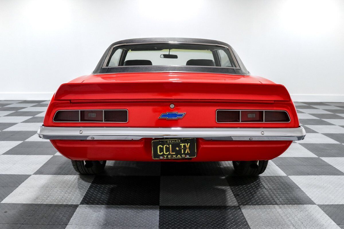 Chevrolet-Camaro-Coupe-1969-5