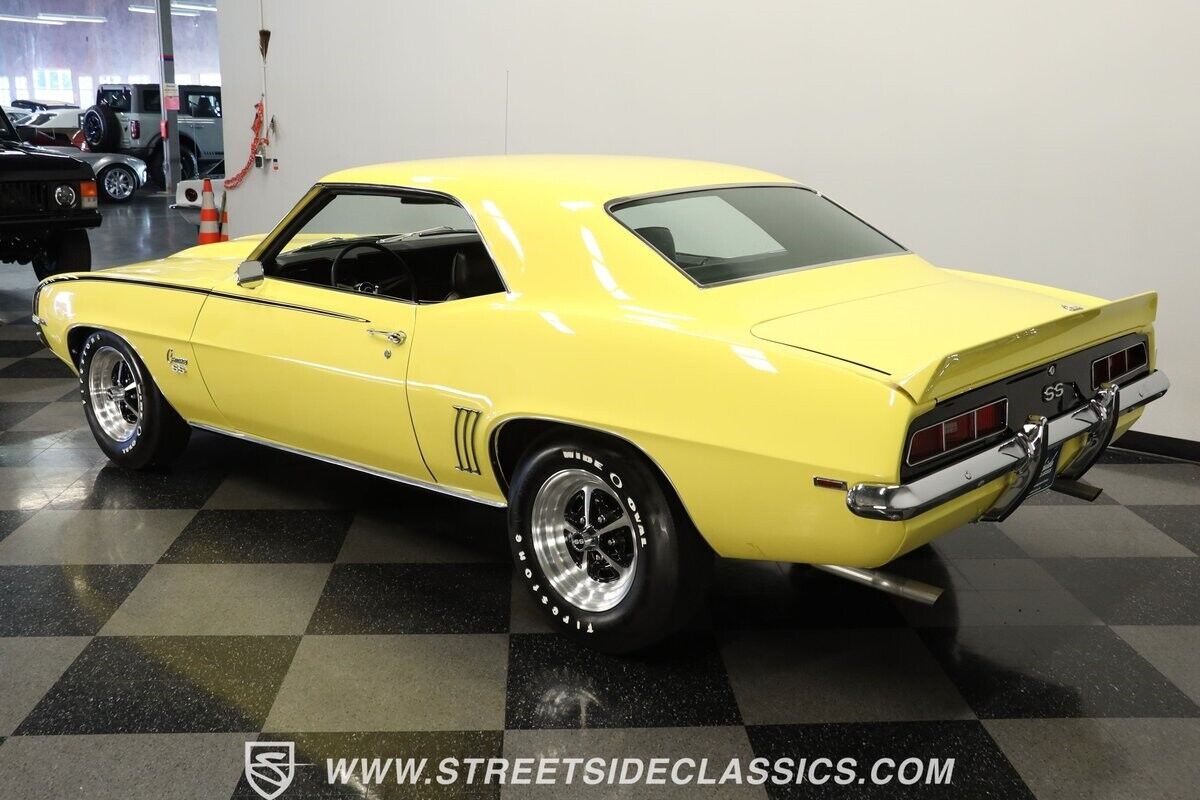 Chevrolet-Camaro-Coupe-1969-6