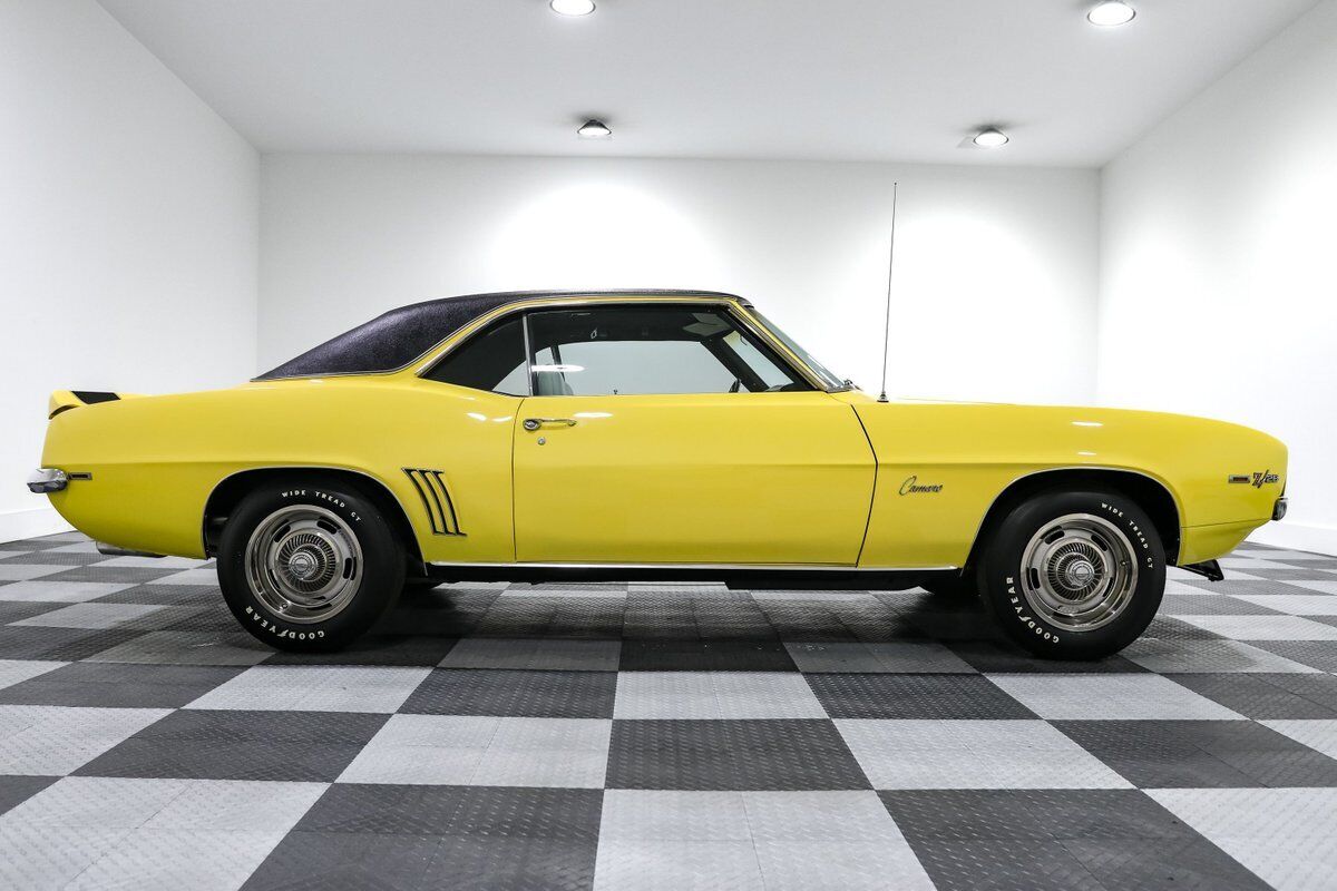 Chevrolet-Camaro-Coupe-1969-7