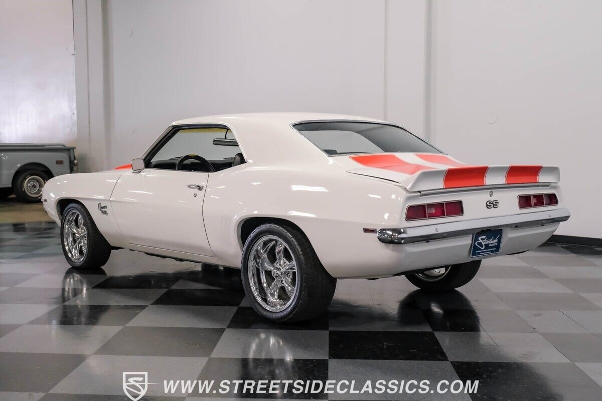 Chevrolet-Camaro-Coupe-1969-8