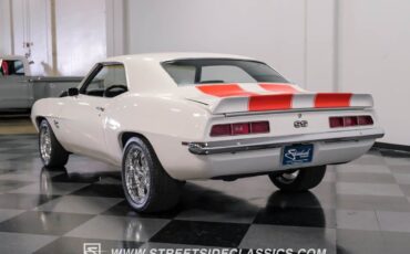 Chevrolet-Camaro-Coupe-1969-9