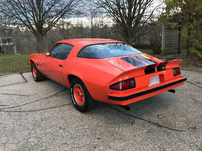 Chevrolet-Camaro-Coupe-1976-2