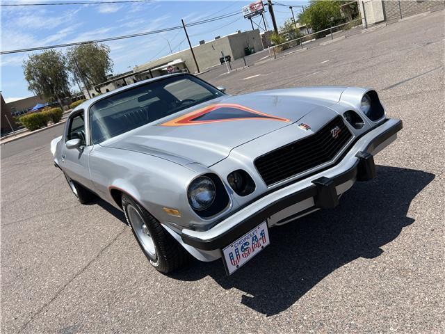 Chevrolet-Camaro-Coupe-1977-1