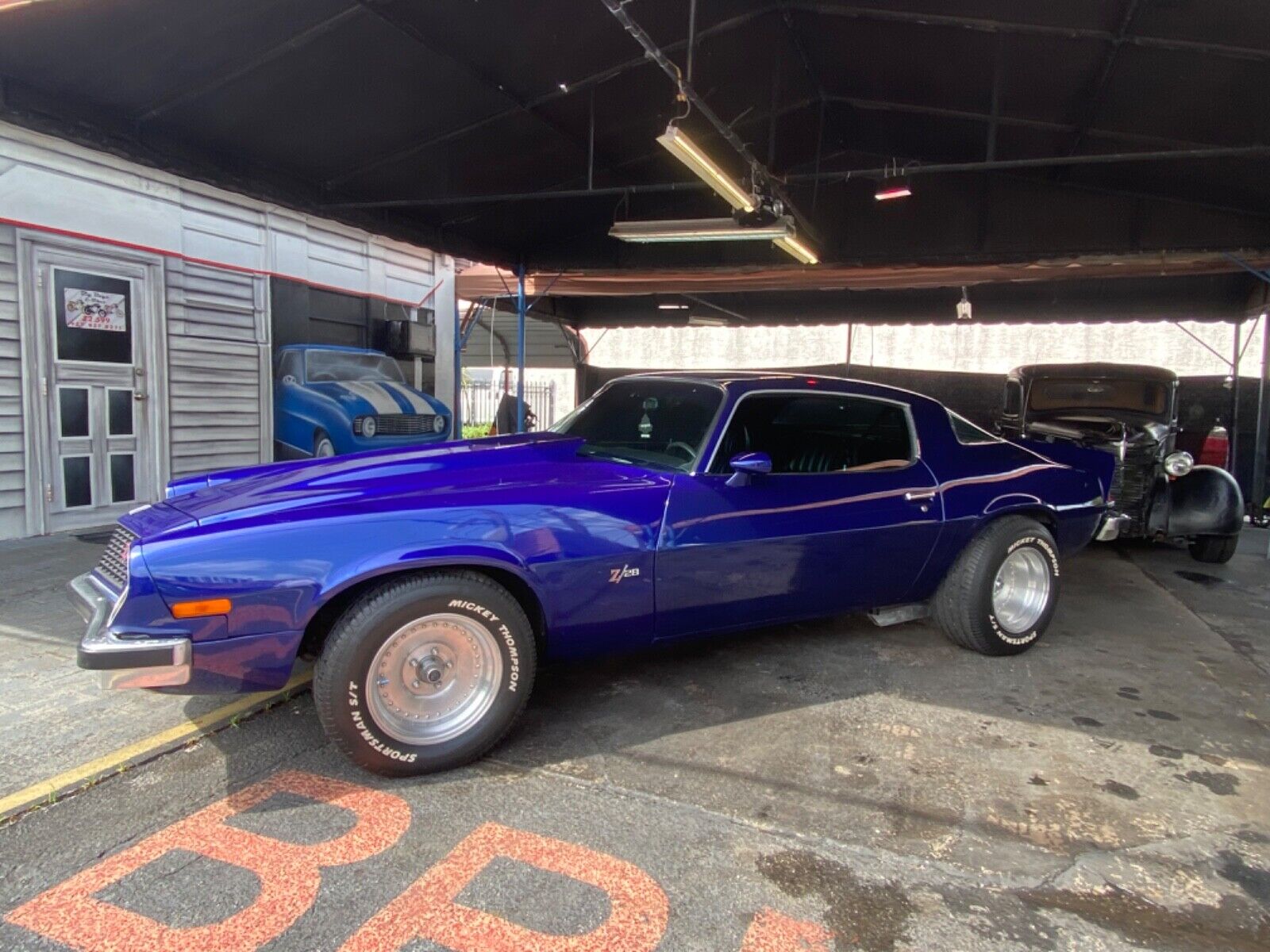 Chevrolet-Camaro-Coupe-1977-11