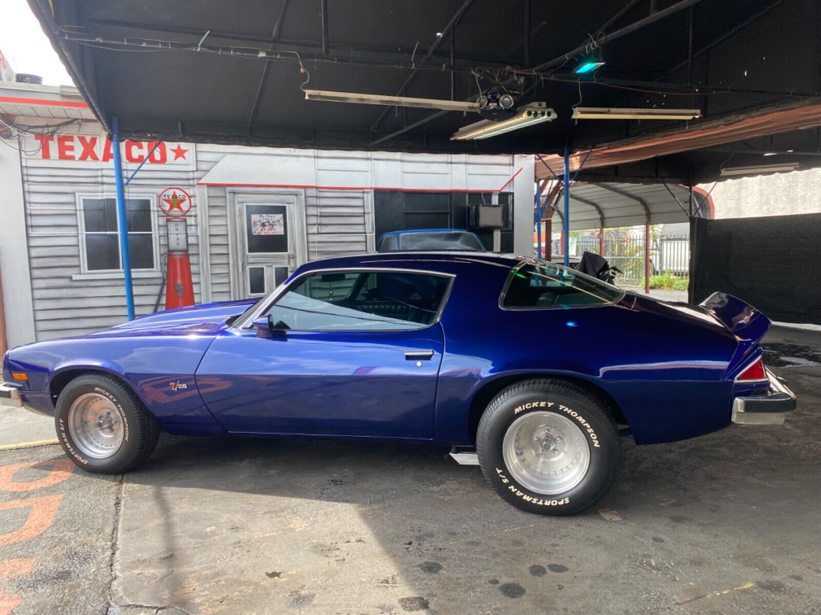 Chevrolet-Camaro-Coupe-1977-14