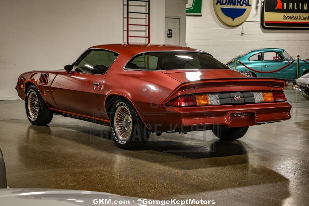 Chevrolet-Camaro-Coupe-1978-11