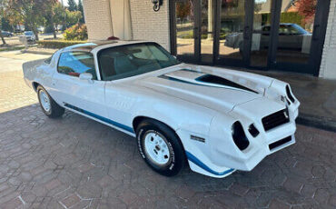 Chevrolet-Camaro-Coupe-1979-11