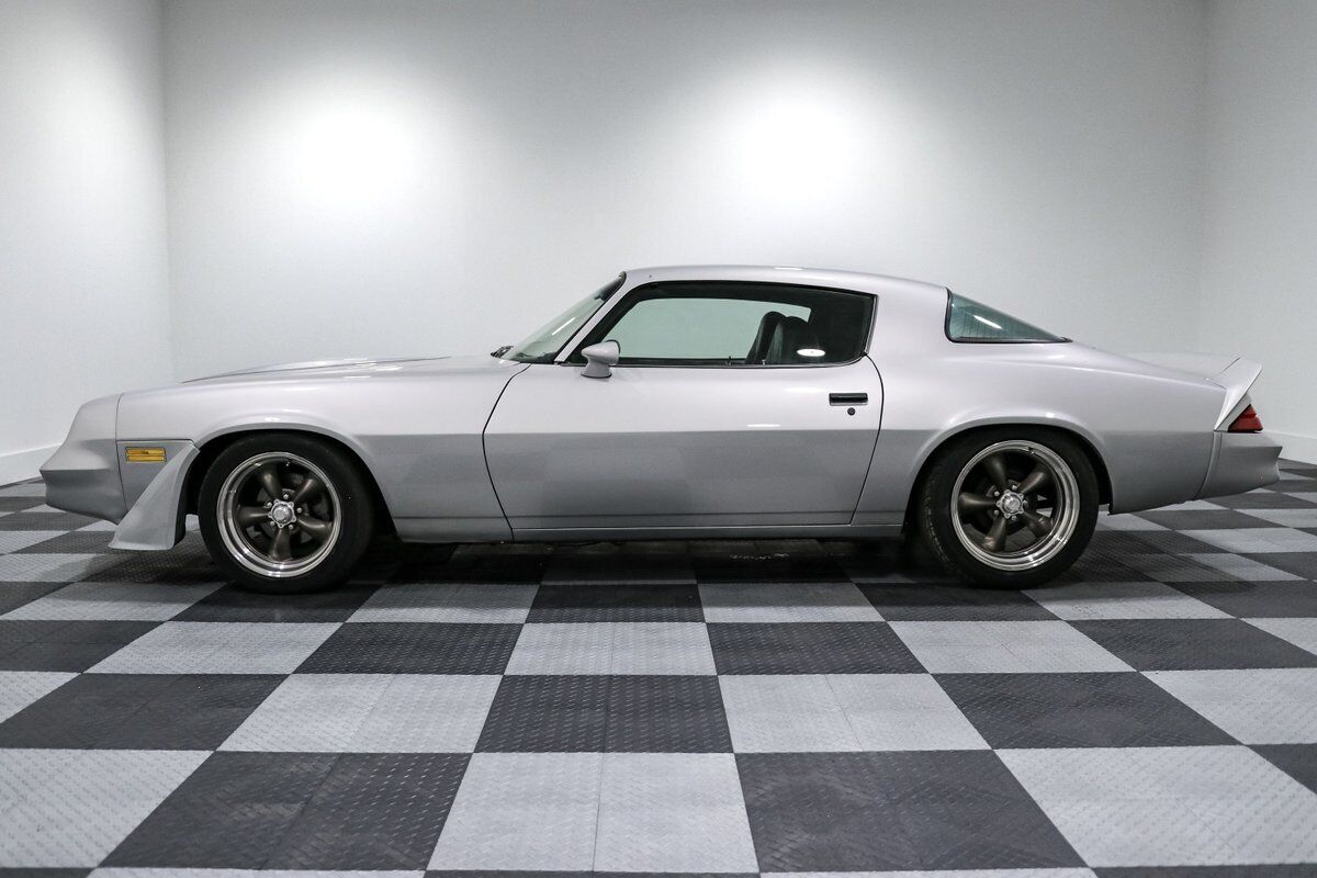 Chevrolet-Camaro-Coupe-1979-3