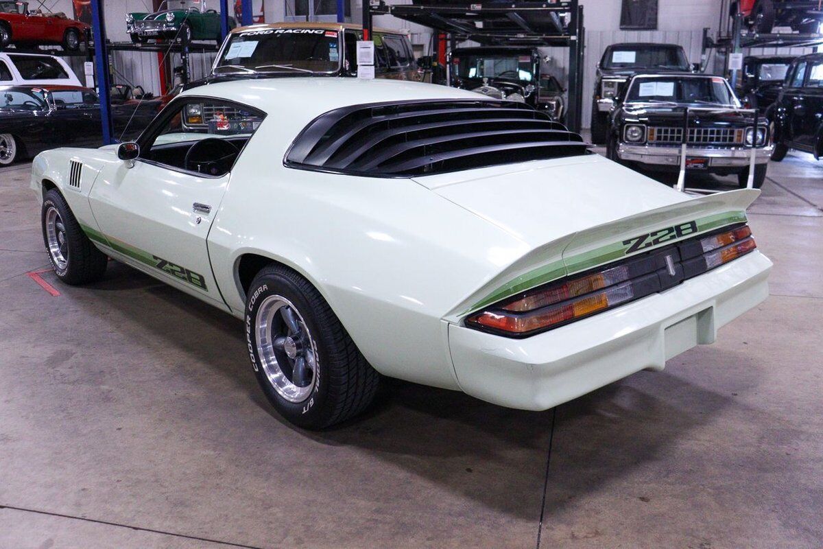 Chevrolet-Camaro-Coupe-1979-4