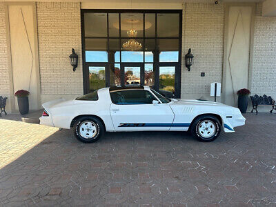 Chevrolet-Camaro-Coupe-1979-9