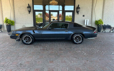 Chevrolet-Camaro-Coupe-1980-3