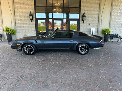 Chevrolet-Camaro-Coupe-1980-3