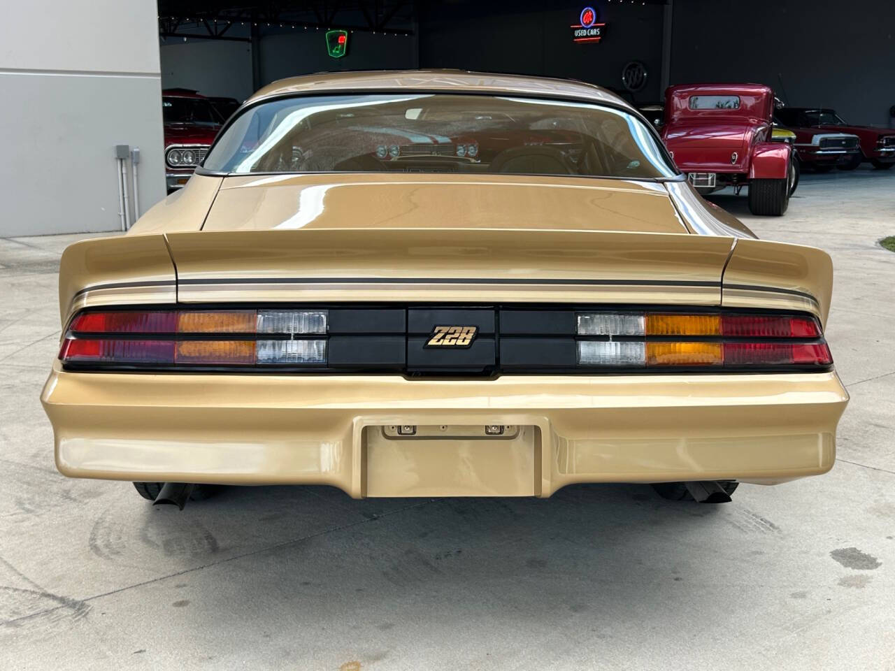 Chevrolet-Camaro-Coupe-1980-5