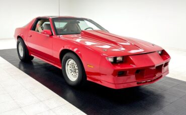 Chevrolet-Camaro-Coupe-1982-6