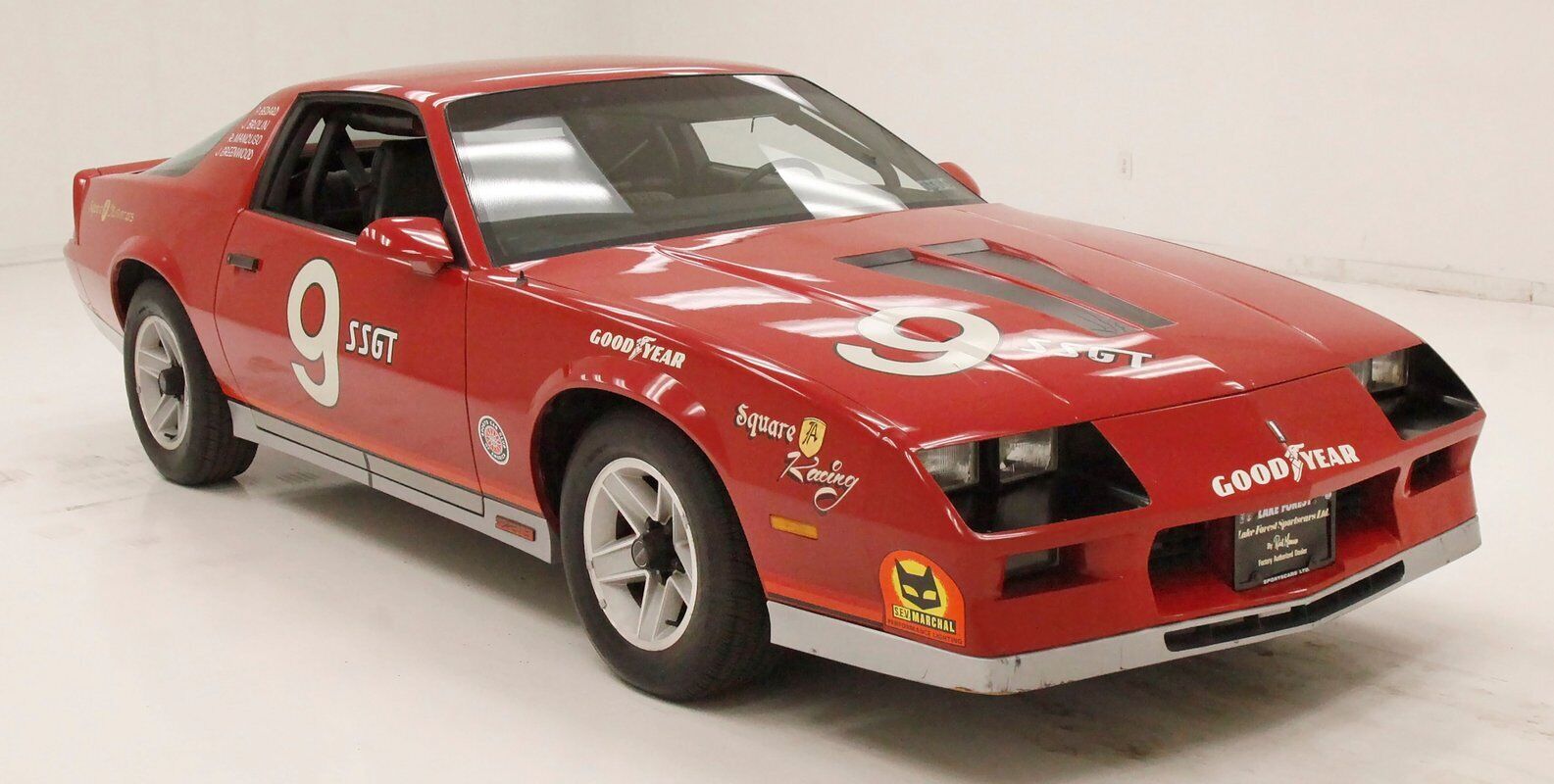 Chevrolet-Camaro-Coupe-1982-6