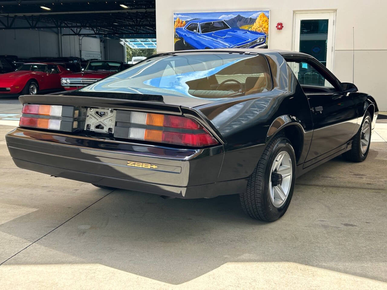 Chevrolet-Camaro-Coupe-1983-4