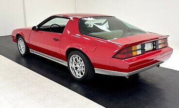 Chevrolet-Camaro-Coupe-1984-2