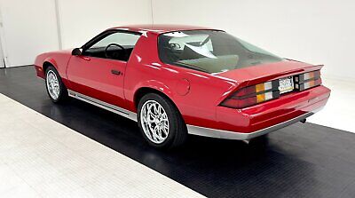 Chevrolet-Camaro-Coupe-1984-2