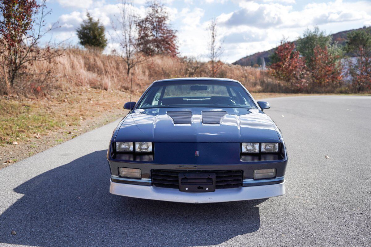 Chevrolet-Camaro-Coupe-1985-1